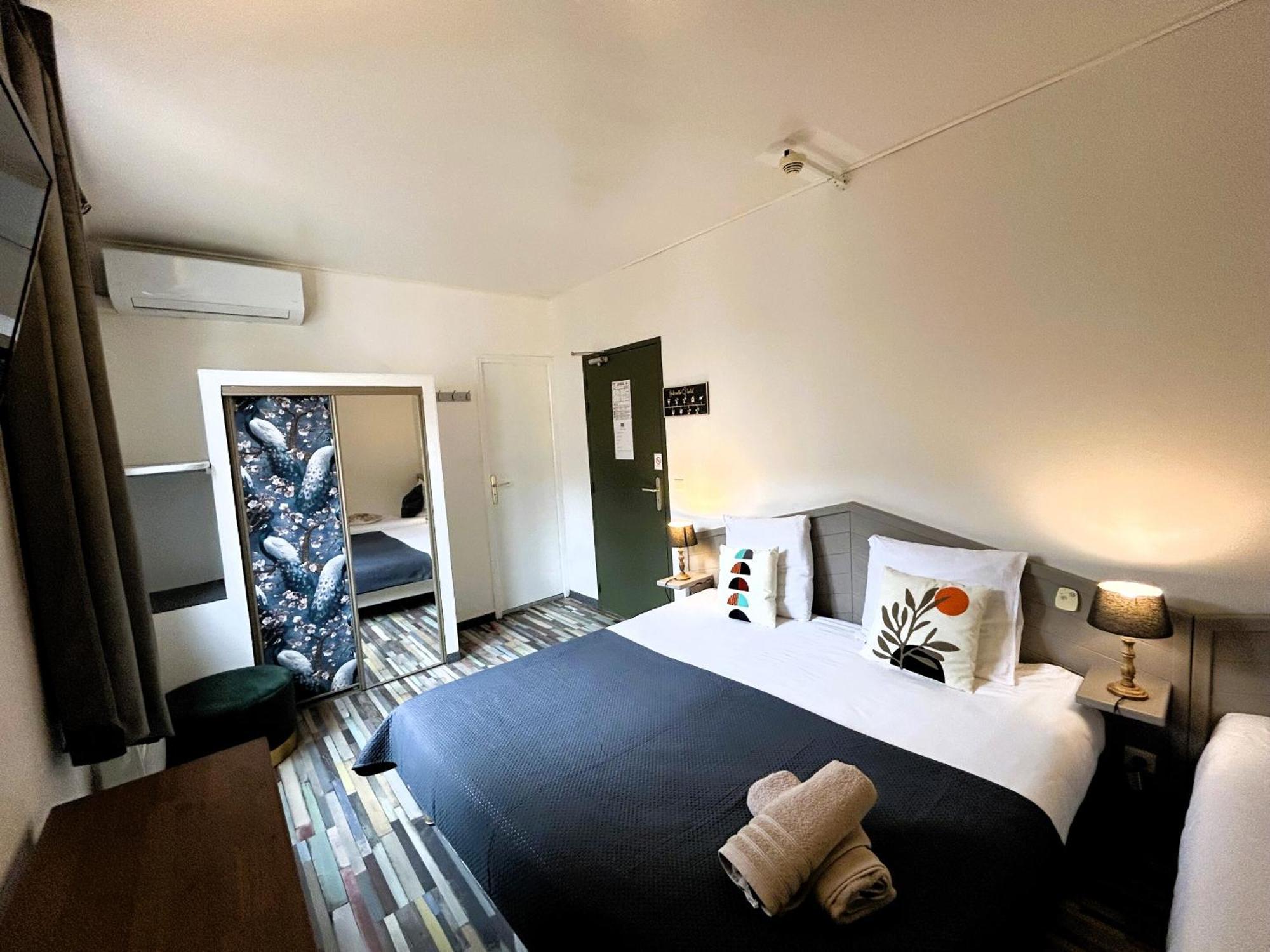 Gabrielle Hotel Aiguines Zimmer foto