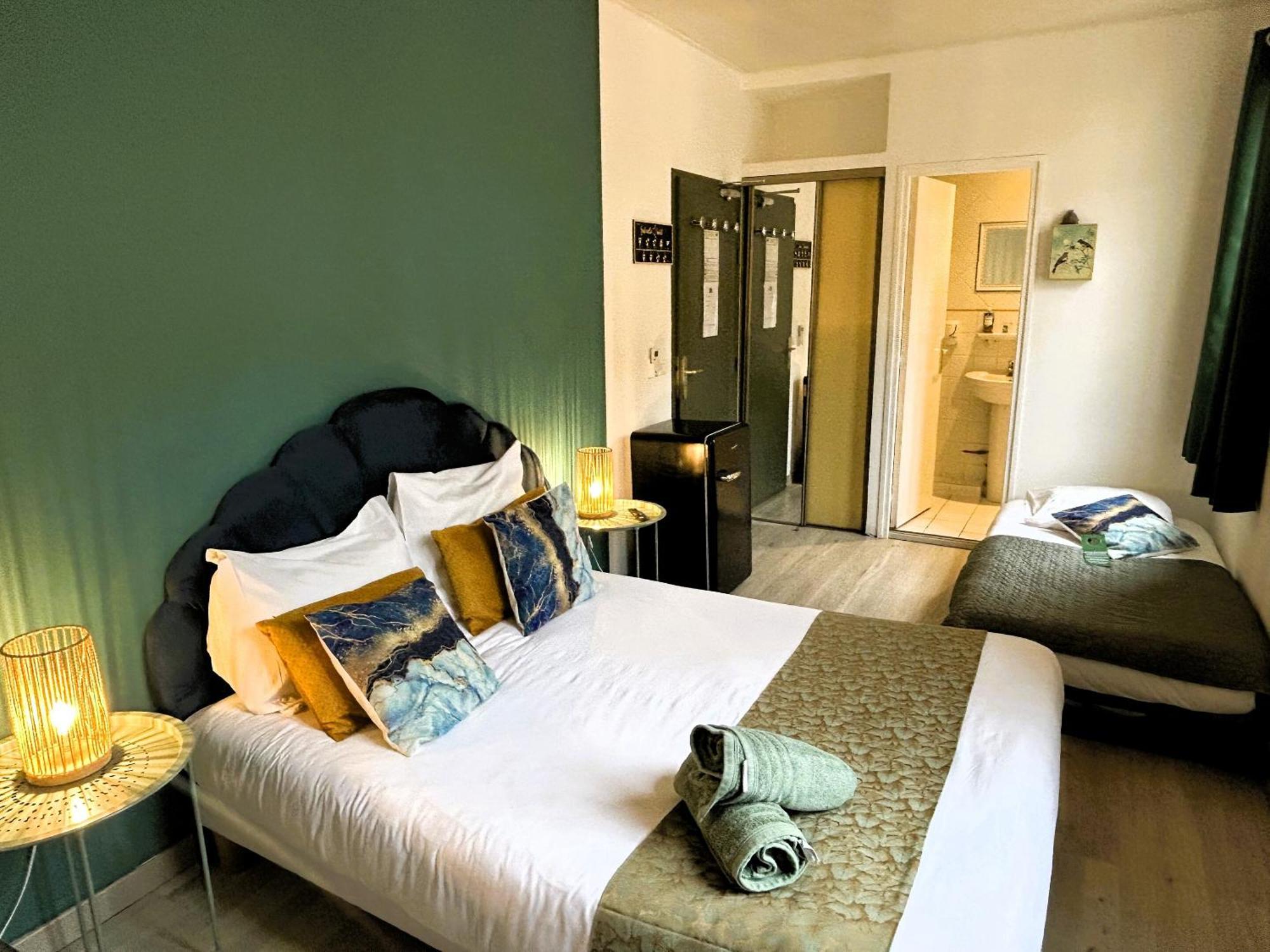 Gabrielle Hotel Aiguines Zimmer foto